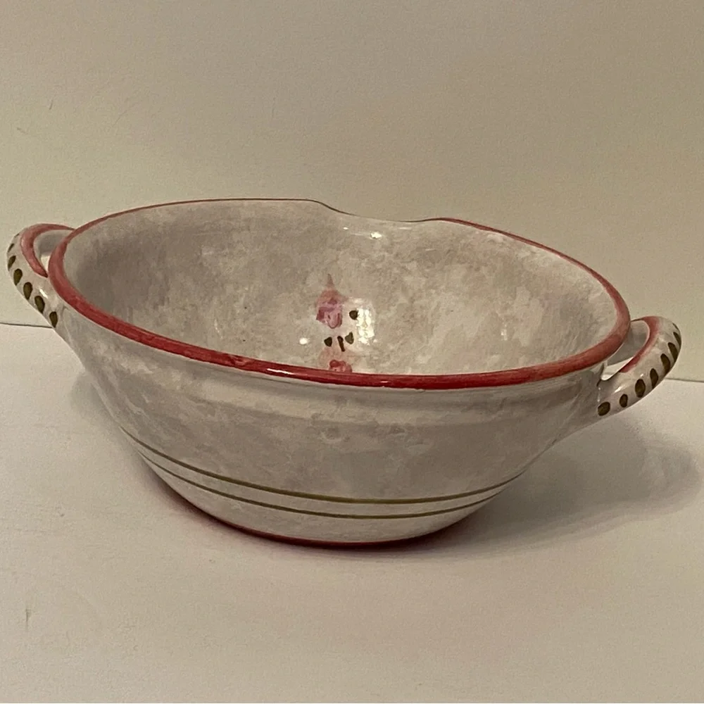 DERUTA ITALY VINTAGE HAND PAINTED POTTERY BOWL PINK FLORAL HANDLES SPOUT HOME